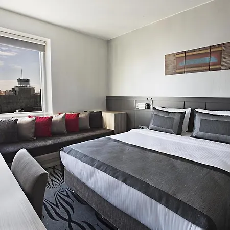 Hotel Akoni 3*