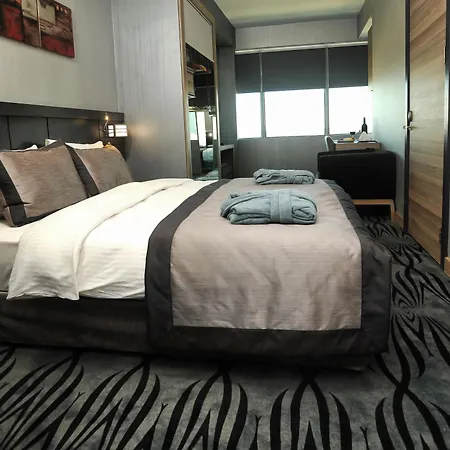 Hotell Akoni 3*