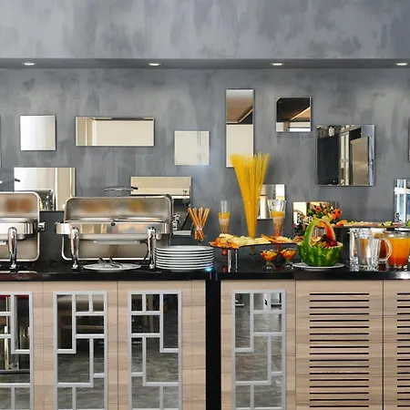 Akoni Κωνσταντινούπολη