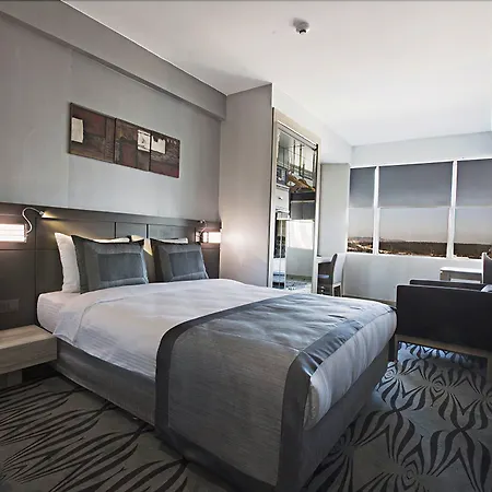 Hotell Akoni 3*