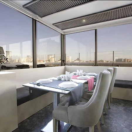 阿克尼酒店 酒店