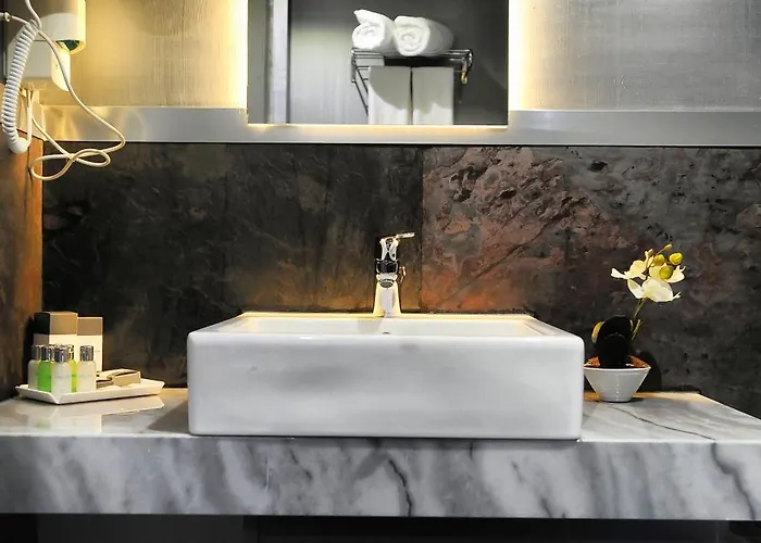 Ξενοδοχείο Akoni